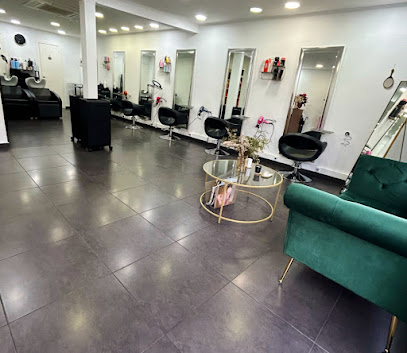 Constanza Mesa Hair Salon - Peluquería en L'Hospitalet de Llobregat AF1QipMzLRNc0KYTK72GC7OXbXIDb9LAwQZtQaxX-Xxy=w408-h353-k-no