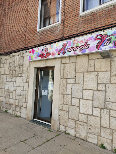 Peluquería Acuarela - Peluquería en Valladolid AF1QipNJaCDT2Aug1RO_CO5Iu5rve2kVTI_5J88oj-3S=w408-h543-k-no