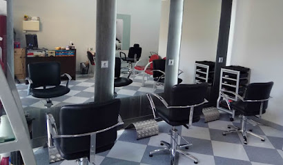 Foto Saray peluquería y estética