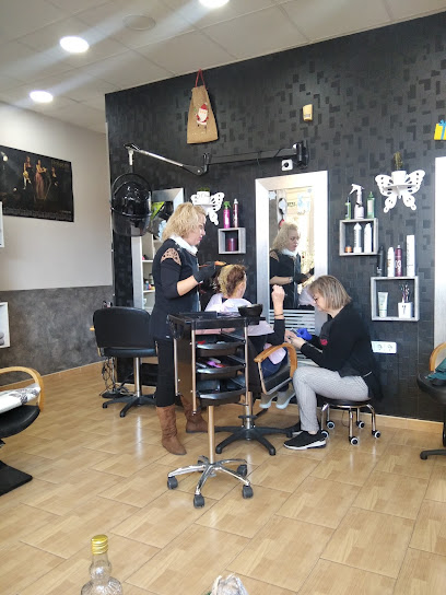 Foto PELUQUERÍA Y ESTÉTICA GARLAND