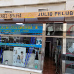 Julio Peluqueros - Peluquería en Sanlúcar de Barrameda AF1QipOv3t26jIqLK3rLRXez7m68TatRRcieW_i-5dw2=w408-h306-k-no