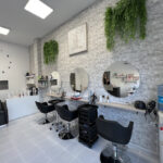 Selene - Peluquería en Vilanova i la Geltrú AF1QipPQ2WEOvnmjwN9pk4clQpL7OYNrt66WdikZ1B_B=w408-h544-k-no