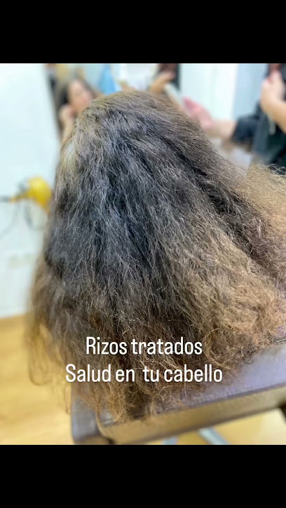 Peluquería Unisex Eva - Peluquería en Algeciras AF1QipPyhiGftKzrU7HoV5R57x_v423KiZ3ALGXyh-Ae=w408-h725-k-no